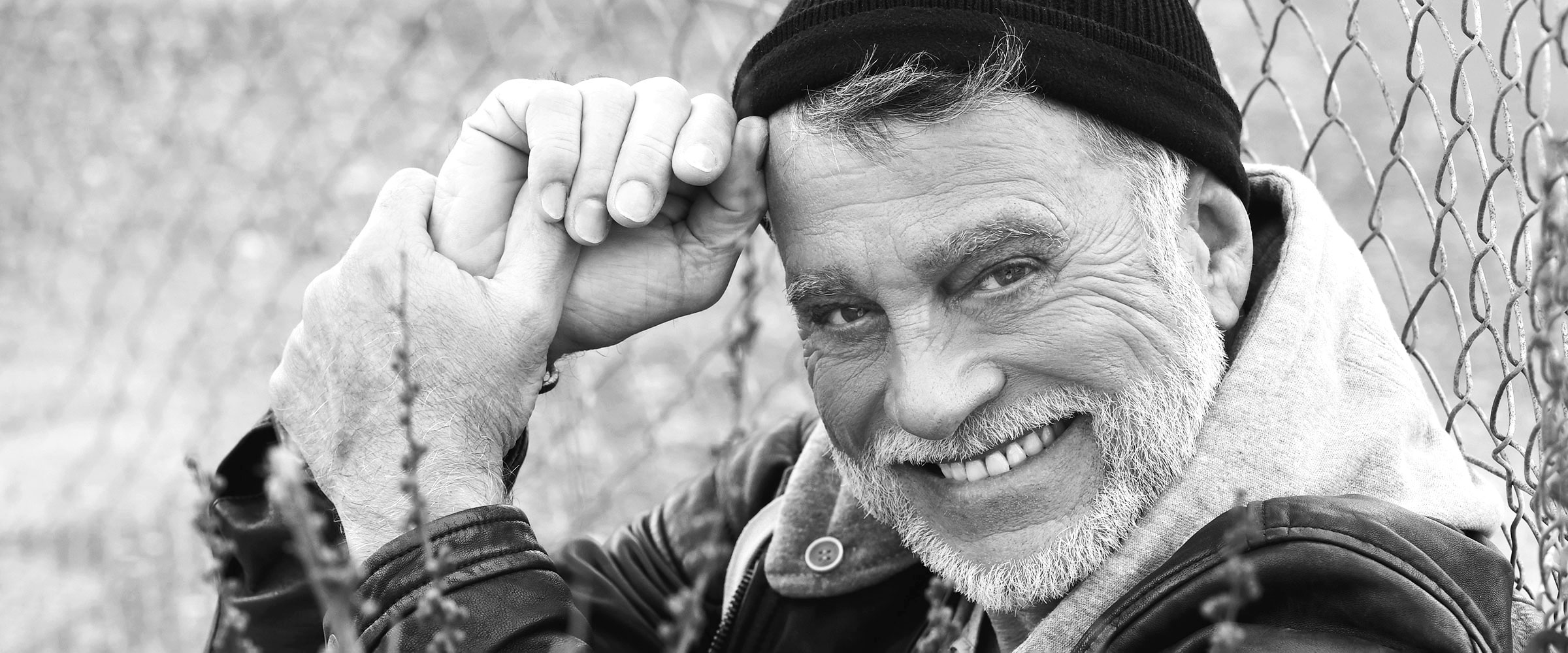 Bestager-, Classic-, Senior-, 50+ Model Michael Diehl Fotomodell aus Esslingen bei Stuttgart Portrait s/w 23